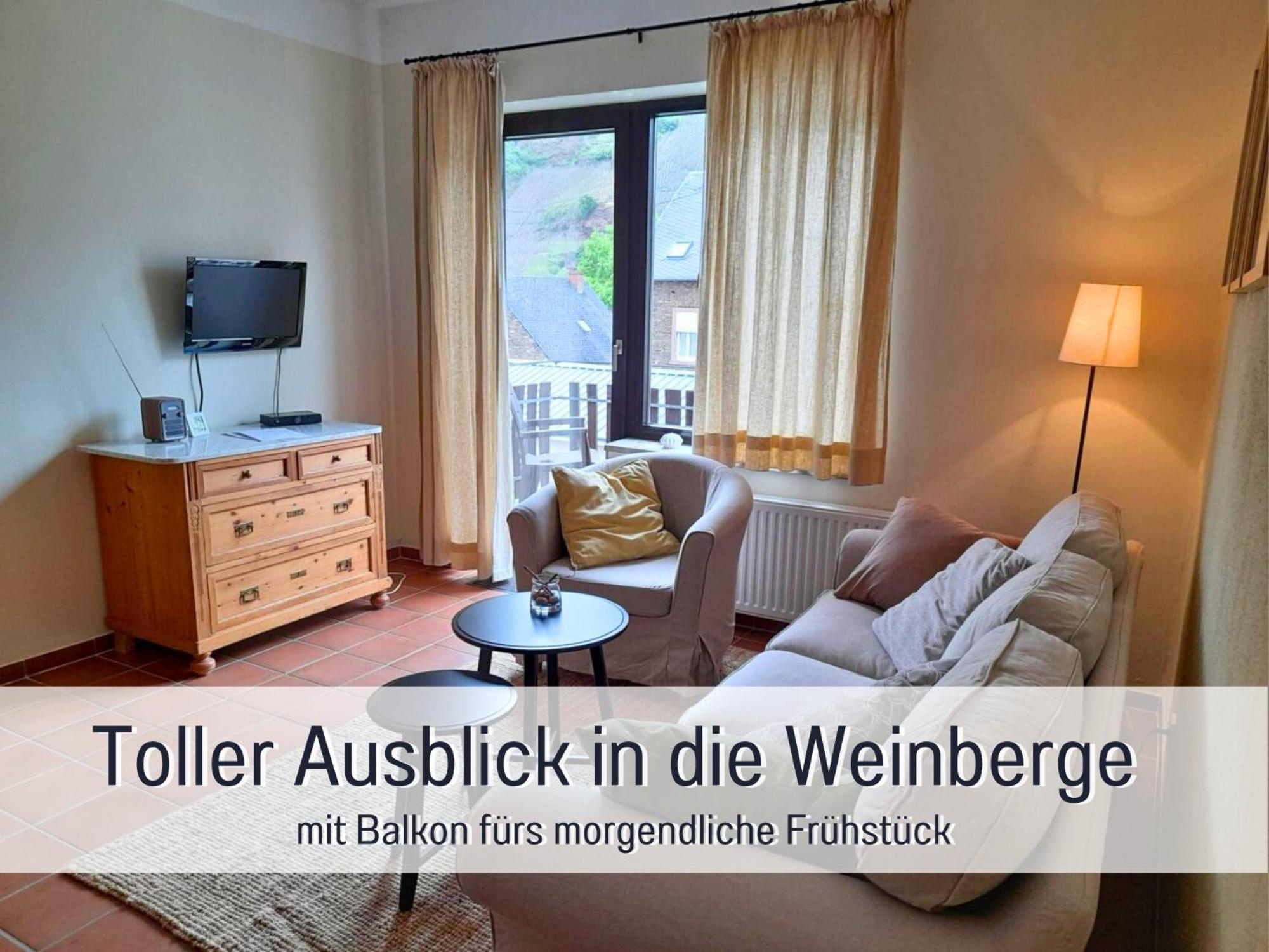 Ferienhaus Schwaab-Scherr, Genau Zwischen Bernkastel-Kues Und Traben-Trarbach, Mit Kostenlosem Oepnv-Ticket Fuer Bus Und Bahn, Parkplaetzen Und Fahrradgarage Erden المظهر الخارجي الصورة