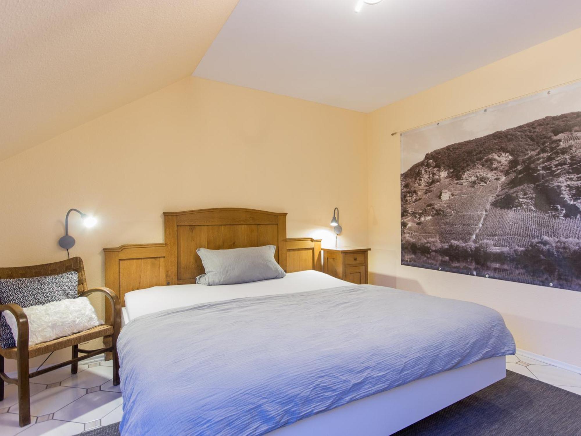 Ferienhaus Schwaab-Scherr, Genau Zwischen Bernkastel-Kues Und Traben-Trarbach, Mit Kostenlosem Oepnv-Ticket Fuer Bus Und Bahn, Parkplaetzen Und Fahrradgarage Erden المظهر الخارجي الصورة
