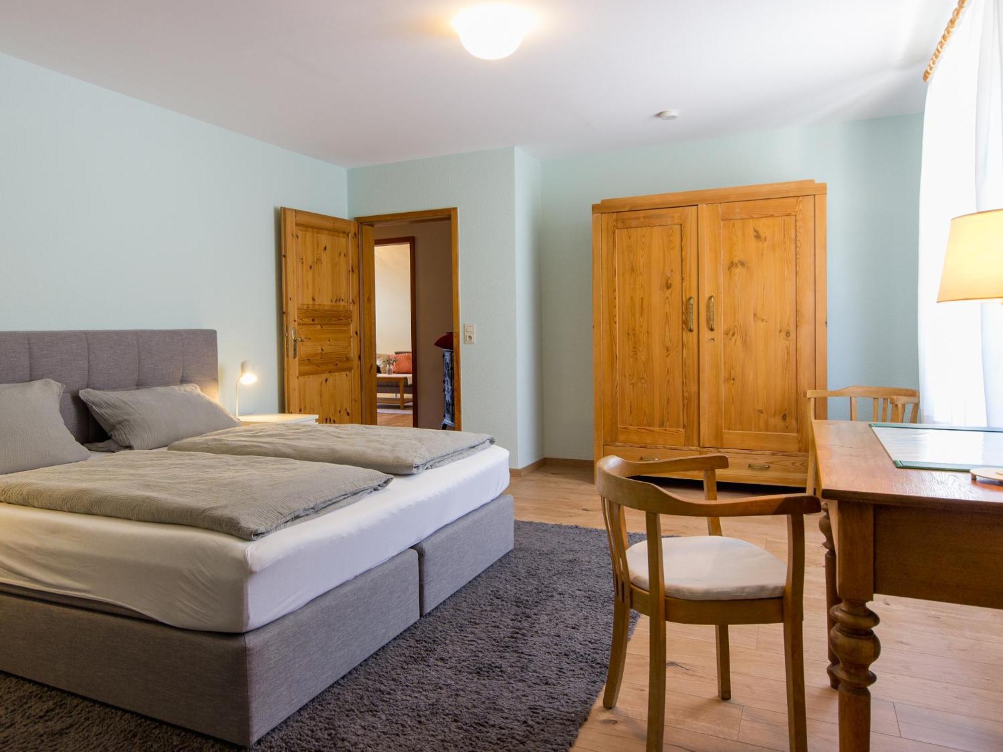 Ferienhaus Schwaab-Scherr, Genau Zwischen Bernkastel-Kues Und Traben-Trarbach, Mit Kostenlosem Oepnv-Ticket Fuer Bus Und Bahn, Parkplaetzen Und Fahrradgarage Erden المظهر الخارجي الصورة